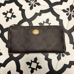 Coach signature print wallet